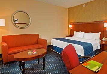 Courtyard By Marriott Greensboro Dış mekan fotoğraf