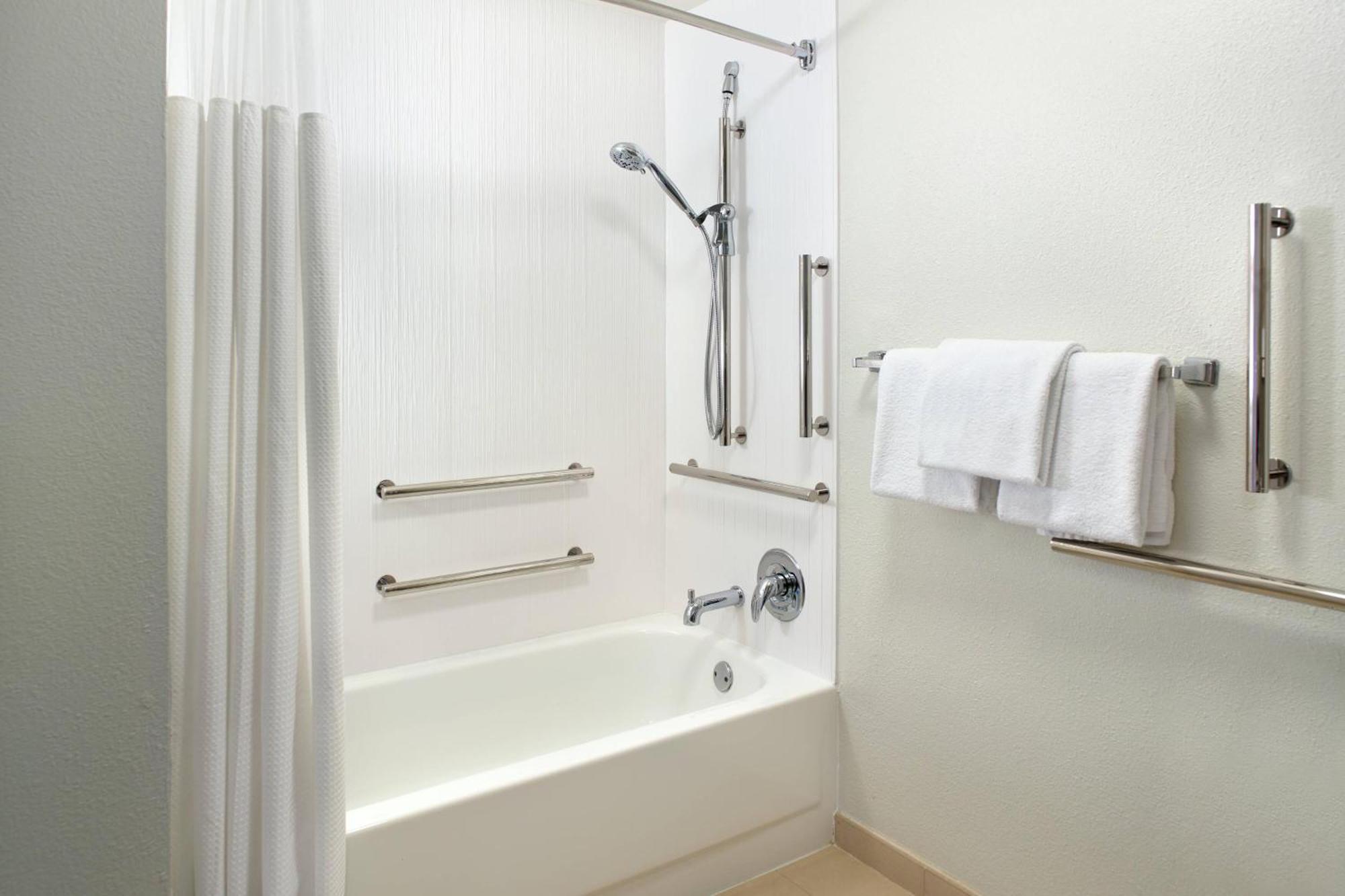 Courtyard By Marriott Greensboro Dış mekan fotoğraf