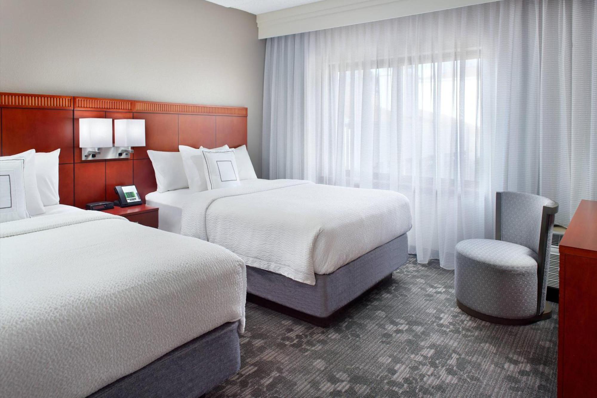 Courtyard By Marriott Greensboro Dış mekan fotoğraf