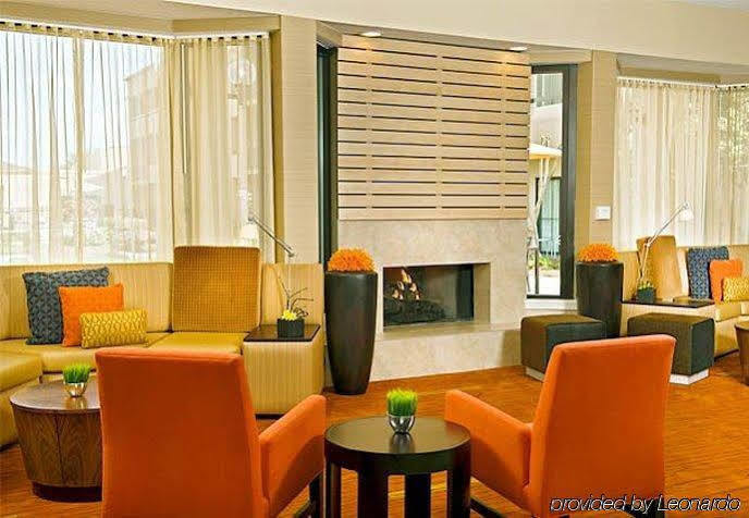 Courtyard By Marriott Greensboro Dış mekan fotoğraf