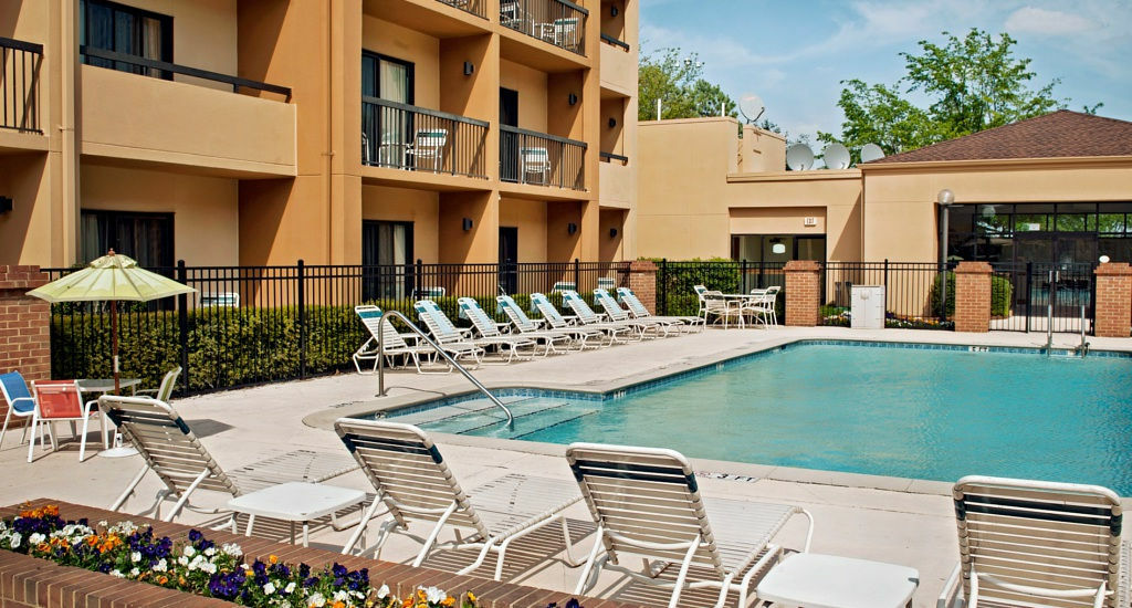 Courtyard By Marriott Greensboro Dış mekan fotoğraf
